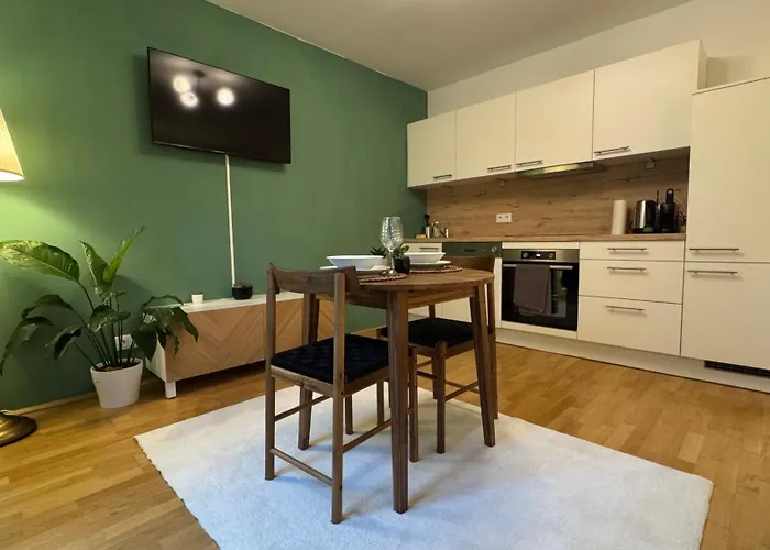 Moderne & Ruhige Mit Klimaanlage In -