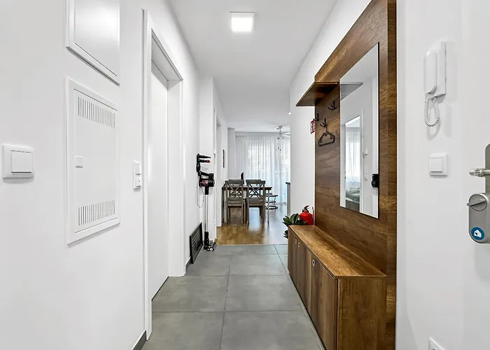 Moderne & Ruhige Mit Klimaanlage In -